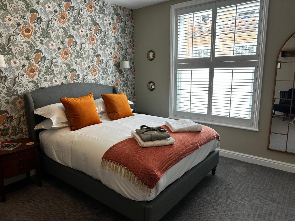The Crown Pub And Hotel Manningtree Εξωτερικό φωτογραφία