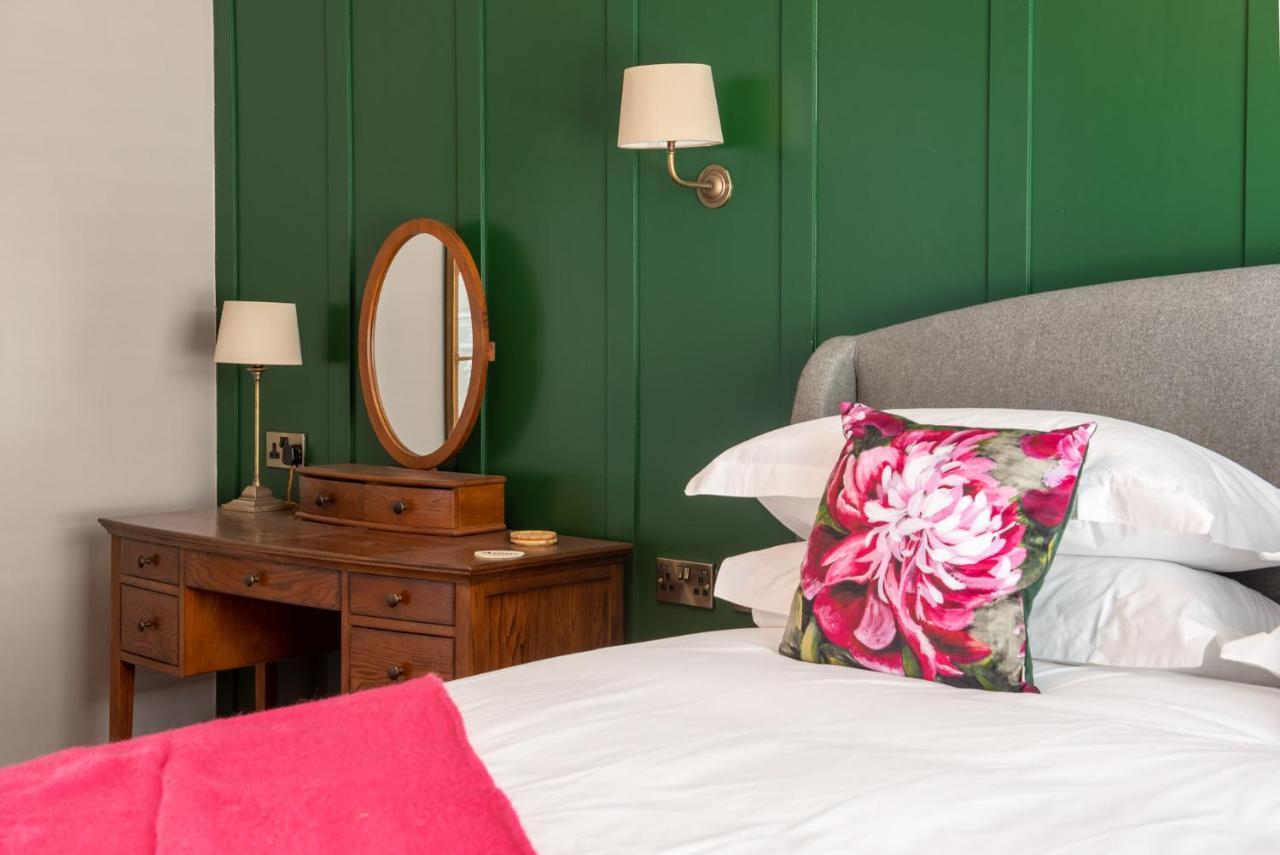 The Crown Pub And Hotel Manningtree Εξωτερικό φωτογραφία